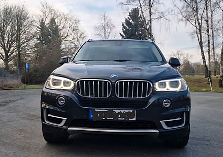 BMW X5 xDrive50i - 448 PS