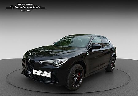 Alfa Romeo Stelvio V6 2.9 510PS QUADRIFOGLIO SEHR GEPFLEGT