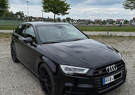 Audi S3 TFSI S tronic quattro Sportback -