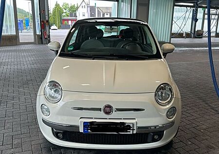 Fiat 500 mit Panoramadach