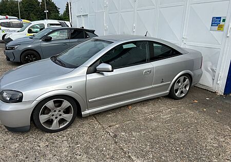 Opel Astra Coupé 2.2 16V - Bertone