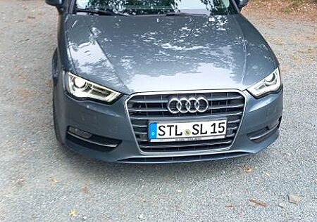 Audi A3 1.4 TFSI S tronic Attraction Sportback At...