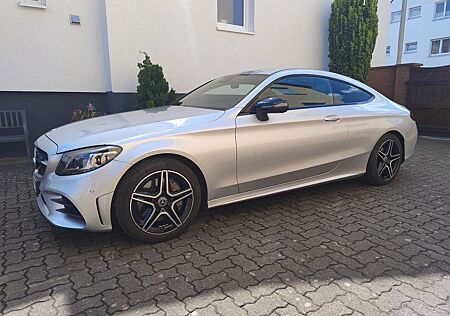 Mercedes-Benz C 300 Coupe AMG-Line NIGHT Navi Kam