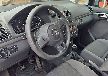VW Touran Volkswagen 1.6 TDI Trendline BlueMotion Technolo...
