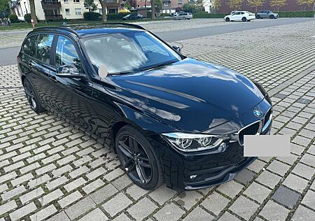 BMW 320i xDrive Touring Automatic - 2018 Schwarz