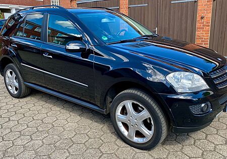 Mercedes-Benz ML 320 ML320CDI 4MATIC/7G-TRON/AUT/NAVI/LEDER/SHZ/PDC
