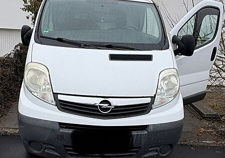 Opel Vivaro l1h1 AHK LKW