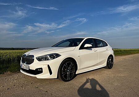 BMW 118i M Sport AHK, Winter, Panoramadach