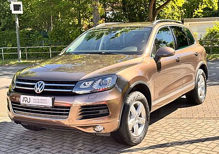 VW Touareg Volkswagen V6 TDI BMT. HU/AU NEU. AHK. 2 Hand. LED