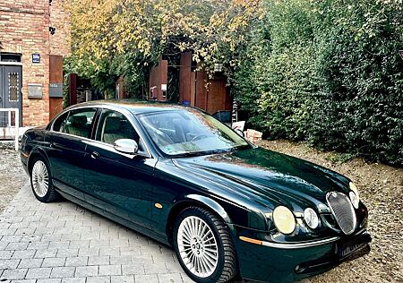 Jaguar S-Type in British Racing Green / Top gepflegt