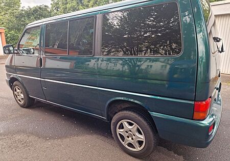 VW T4 Caravelle Volkswagen 2,5-l-Diesel TDI 75kW Standard