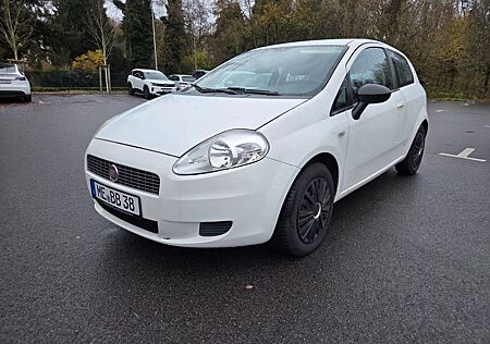 Fiat Grande Punto 1.4 8V Dynamic,1Hd,8xbereift;Klima