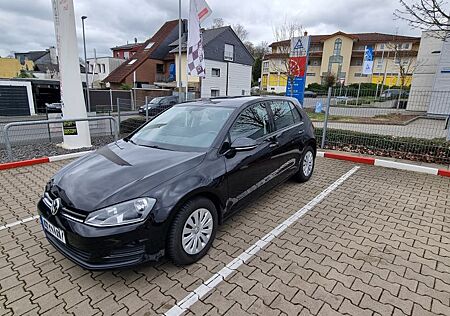 VW Golf Volkswagen 1.2 TSI BMT Trendline Trendline