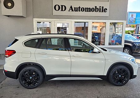 BMW X1 sDrive 18 i xLine/AHK/Leder/Panodach/Kamera