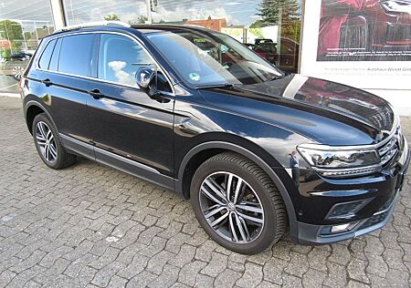 VW Tiguan Volkswagen 2.0 TSI DSG 4Motion+AHK+St.hzg+Panor.dach
