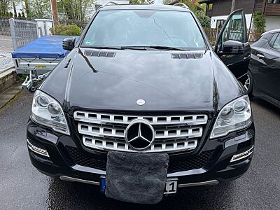 Mercedes-Benz ML 500 4MATIC -