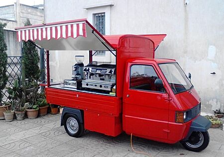 Piaggio APE TM - Foodtruck - rot