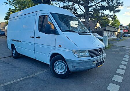 Mercedes-Benz Sprinter 2,9 Diesel Mitell Lang und Hoch