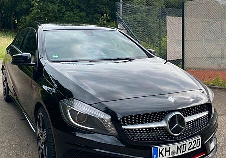Mercedes-Benz A 250 AMG Sport DCT AMG Line