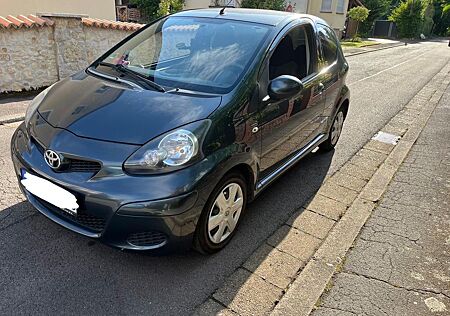 Toyota Aygo (X) Aygo (X) 1,0-l-VVT-i Edition Edition