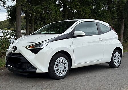 Toyota Aygo (X) Play 1,0l, Garantie,1Hd,12Fach,PDC, FSA