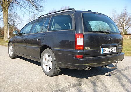 Opel Omega 2,5 V6