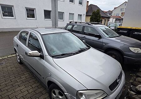 Opel Astra 1.6 Automatik -
