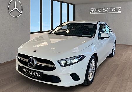 Mercedes-Benz A 200 Limousine PROGRESSIVE+LED+SPUR+SPIEGEL+KAM