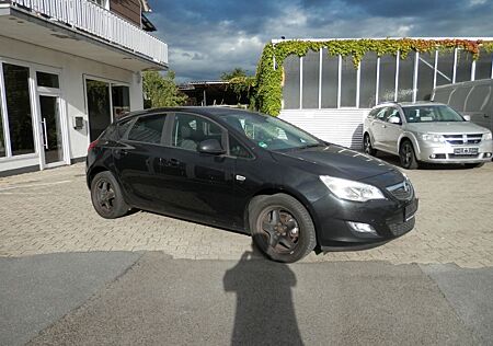 Opel Astra J Lim. 5-trg. Design Edition
