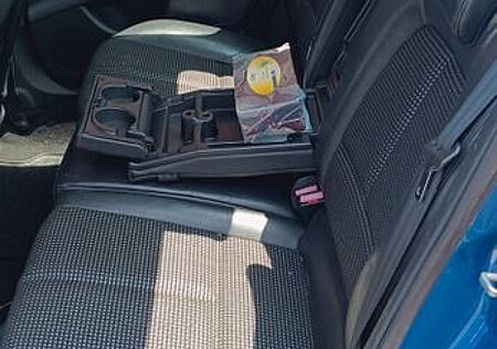 Peugeot 407 2,0HDi 136 PS