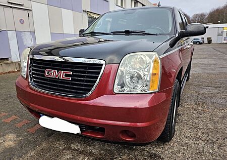 GMC Yukon XL 5.3 V8 4x4 Chevrolet Suburban SONDERPRE
