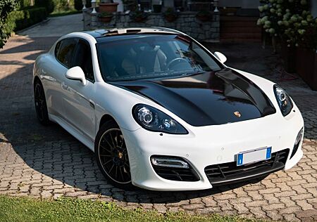 Porsche Panamera GTS
