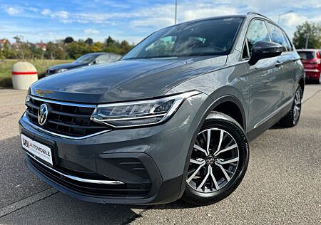 VW Tiguan Volkswagen 2.0 TDI Life Navi LED 360° ACC AHK 1.Hand