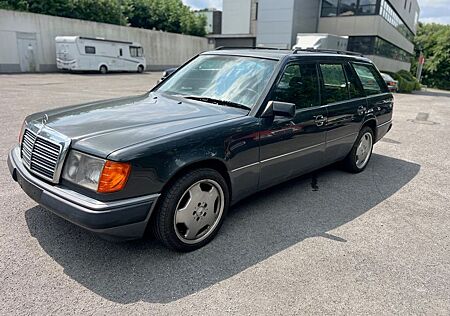 Mercedes-Benz 300 TDT Turbo W124 Kombi, Klima, Alu, TÜV neu