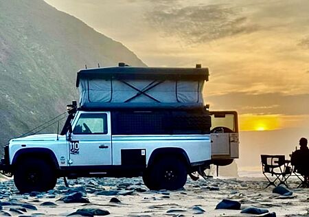 Land Rover Defender 110 Td4 Station SE RRC Offroad Camper
