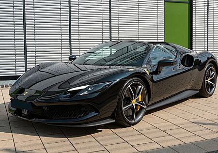 Ferrari 296 GTS /LIFT/20"Zoll/Alcantara/Carbon