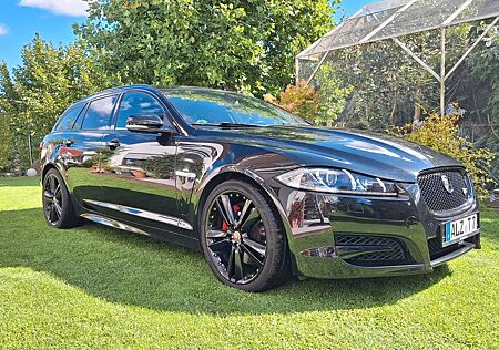Jaguar XF 3.0 L V6 Diesel S Sportbrake -