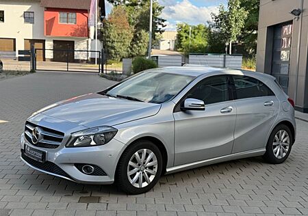 Mercedes-Benz A 180 A-Klasse A180 BlueEfficiency Assistente/BT/Sport