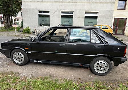 Lancia Delta HF Turbo H-Zul HU Neu Eibach Recaro Evo-Sc