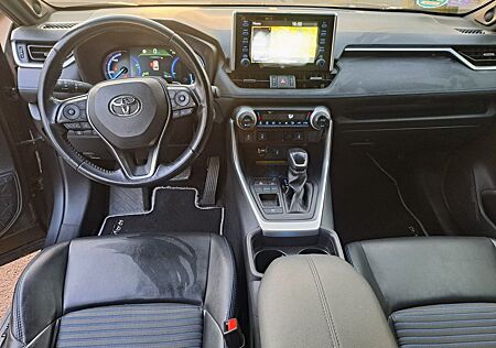 Toyota RAV 4 2.5 Hybrid Team Deutschland Auto Team ...