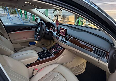 Audi A8 3.0 TDI tiptronic quattro -
