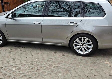 VW Golf Volkswagen 1.4 TSI 92kW BMT Comfortline Variant Co...