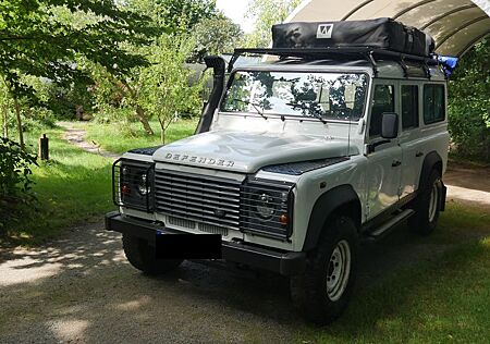 Land Rover Defender 110 E Station Wagon