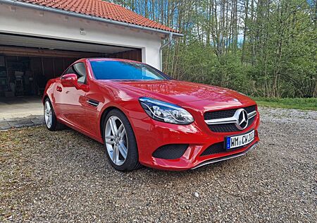 Mercedes-Benz SLC 180 Pressefahrzeug Vollausstatung scheckheft