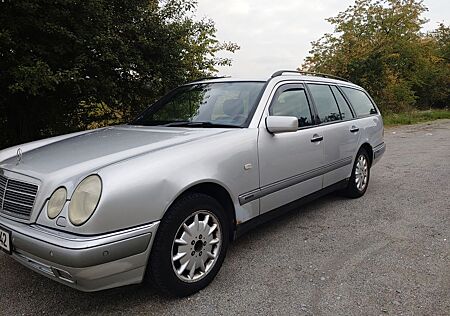 Mercedes-Benz E 280 T 4MATIC CLASSIC Classic BRC Autogas LPG
