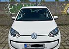 VW Up Volkswagen 1.0 44kW move ! move ! 1. Hand, PDC, Klima