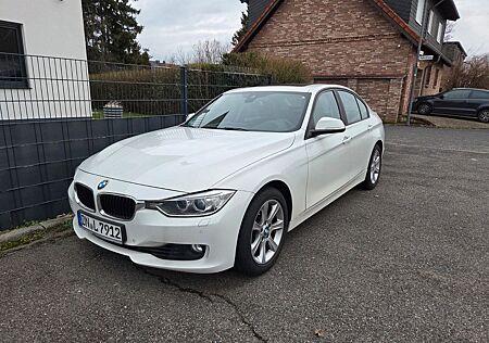 BMW 328i - Luxury Line- scheckheft-Anhängerkupplung