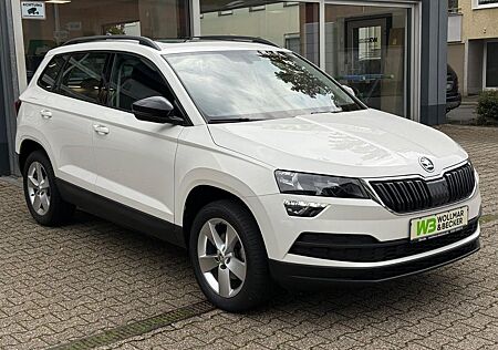 Skoda Karoq Ambition *PANO*1.HAND*WENIG KM 26590*