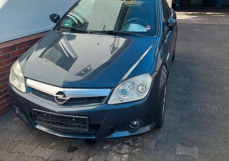 Opel Tigra 1.8 -