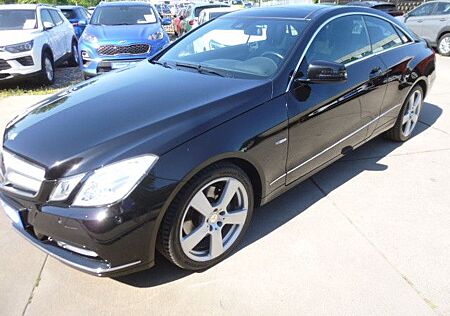 Mercedes-Benz E 350 Coupe Automatik/Leder/SitzHei/Navi/Pano/Xe